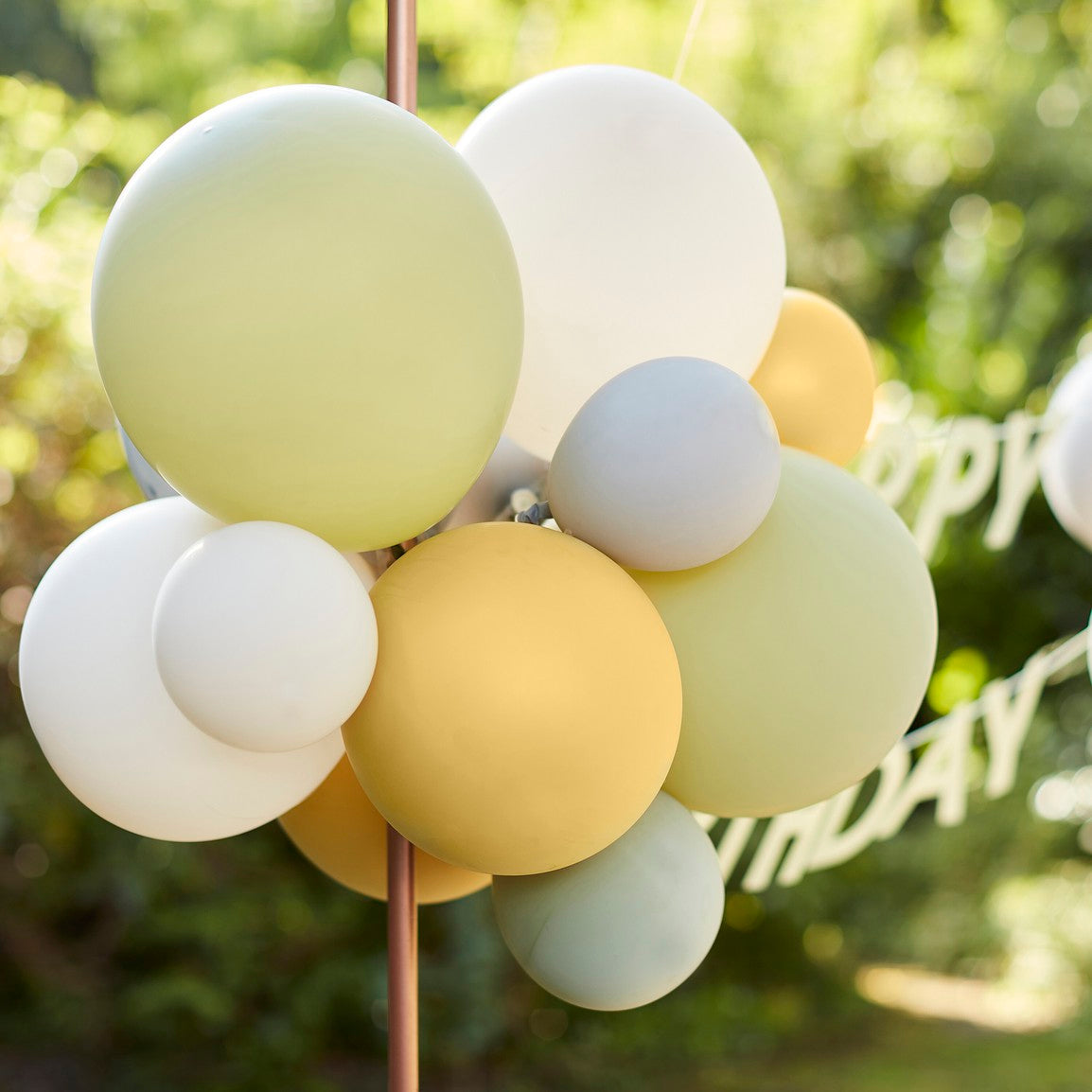 WILD JUNGLE BALLOON BUNTING