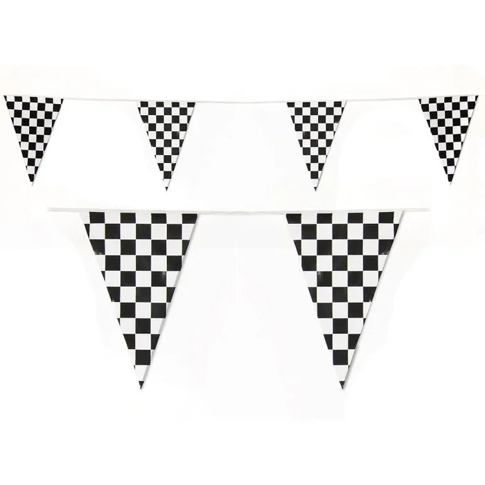 BLACK AND WHITE CHEQUERED PLASTIC FLAG BANNER (10M)