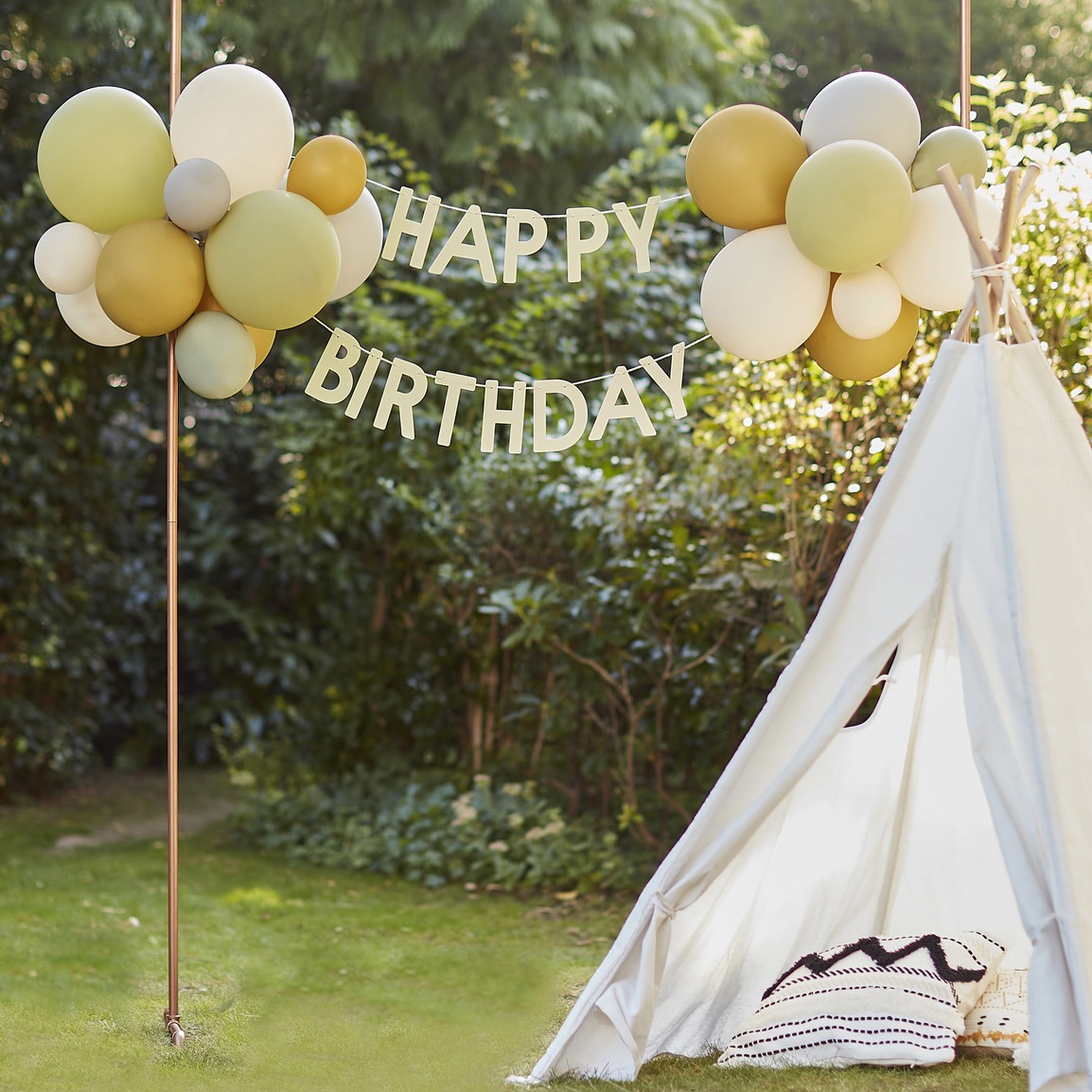 WILD JUNGLE BALLOON BUNTING