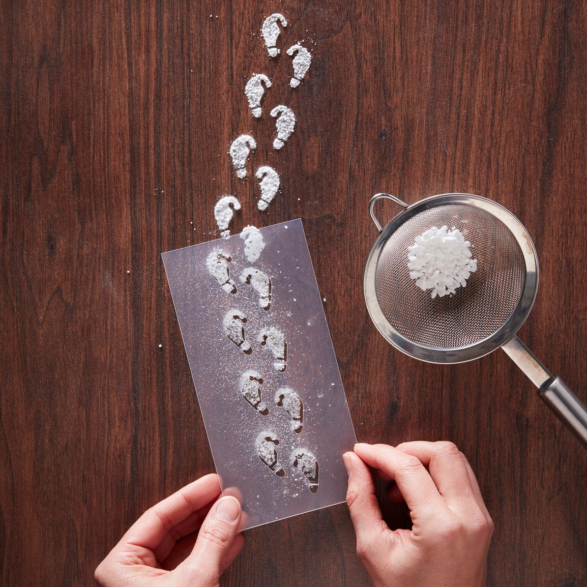 ELF SHAPED FOOTPRINT STENCIL