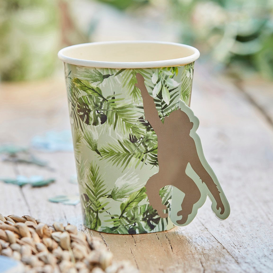 WILD JUNGLE LEAF EITH POP OUT MONKEY CUPS PK8
