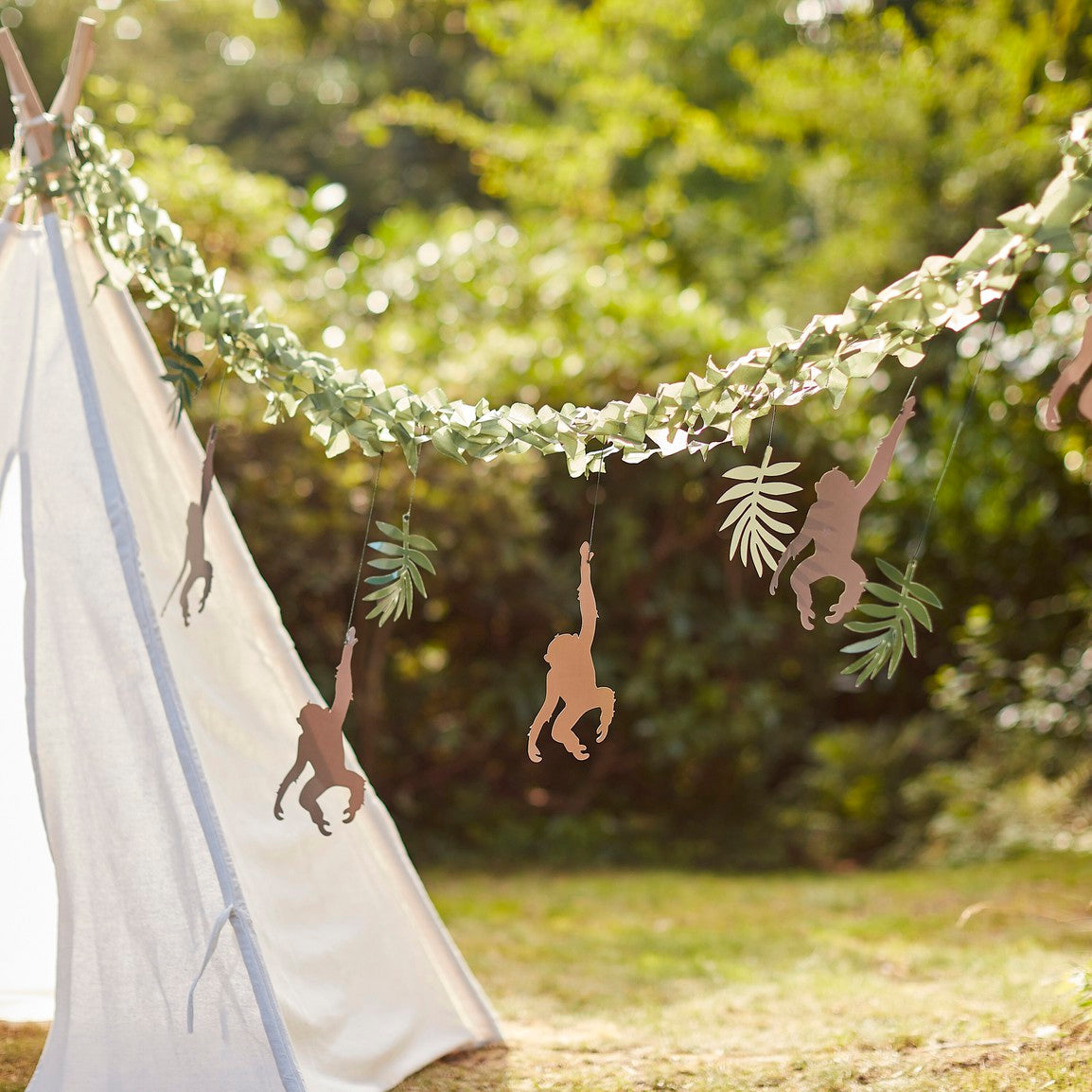WILD JUNGLE MONKEY & LEAVES BACKDROP