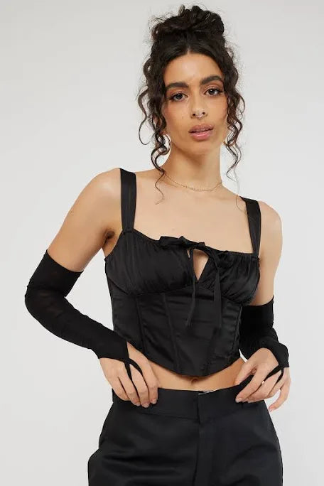 BLACK GLOVES