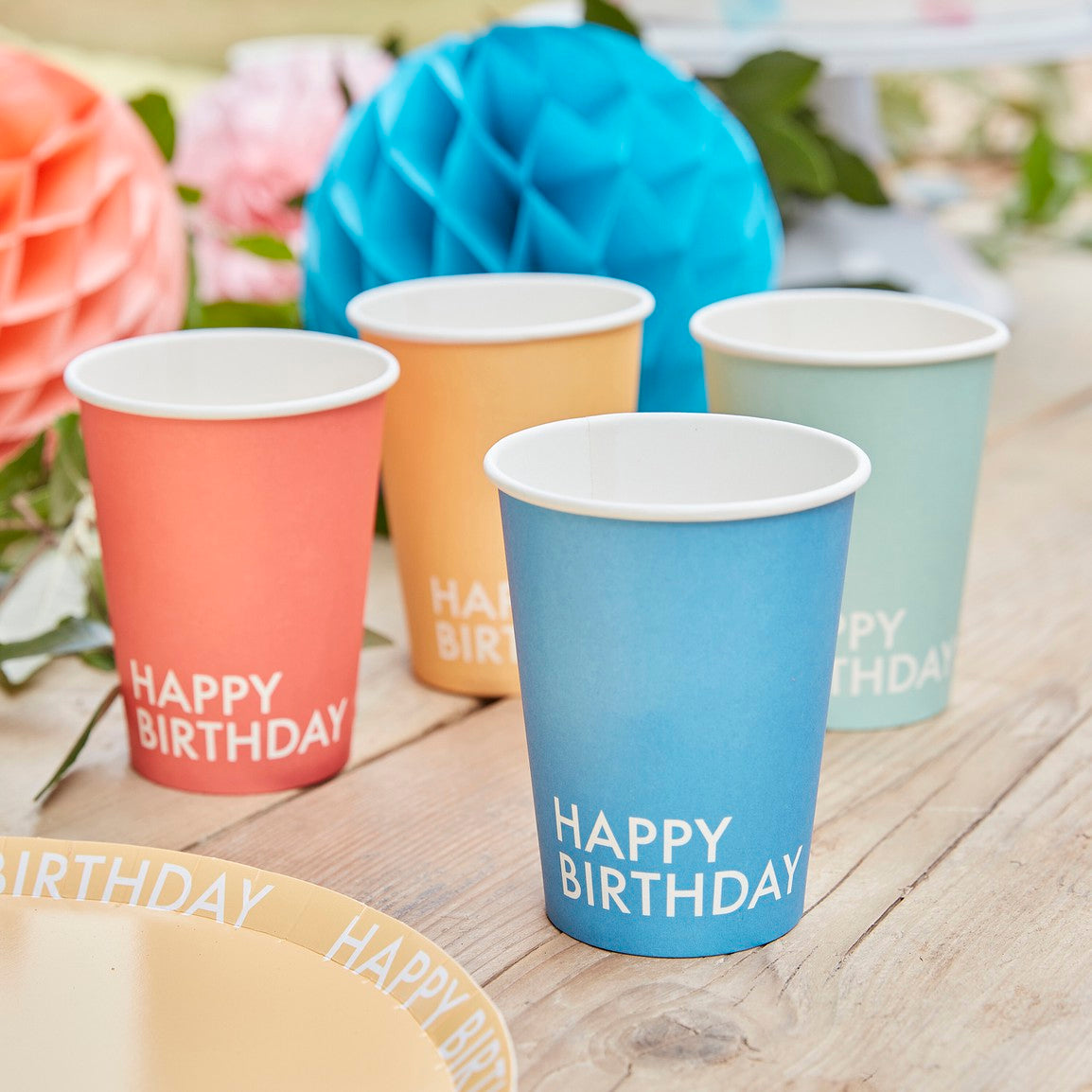 MULTICOLOURED HAPPY BIRTHDAY CUPS