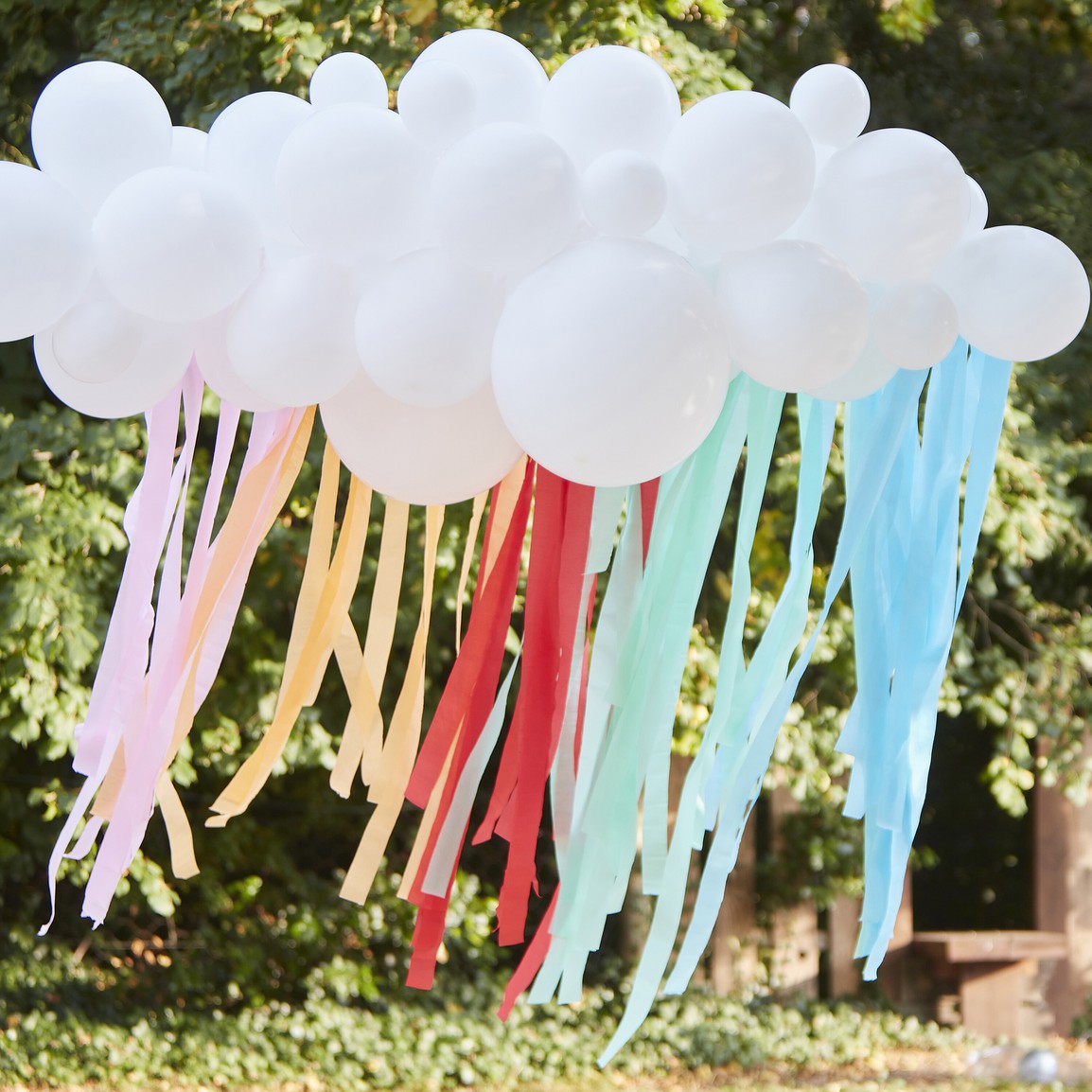 WHITE BALLOON CLOUD & RAINBOW STREAMER BACKDROP